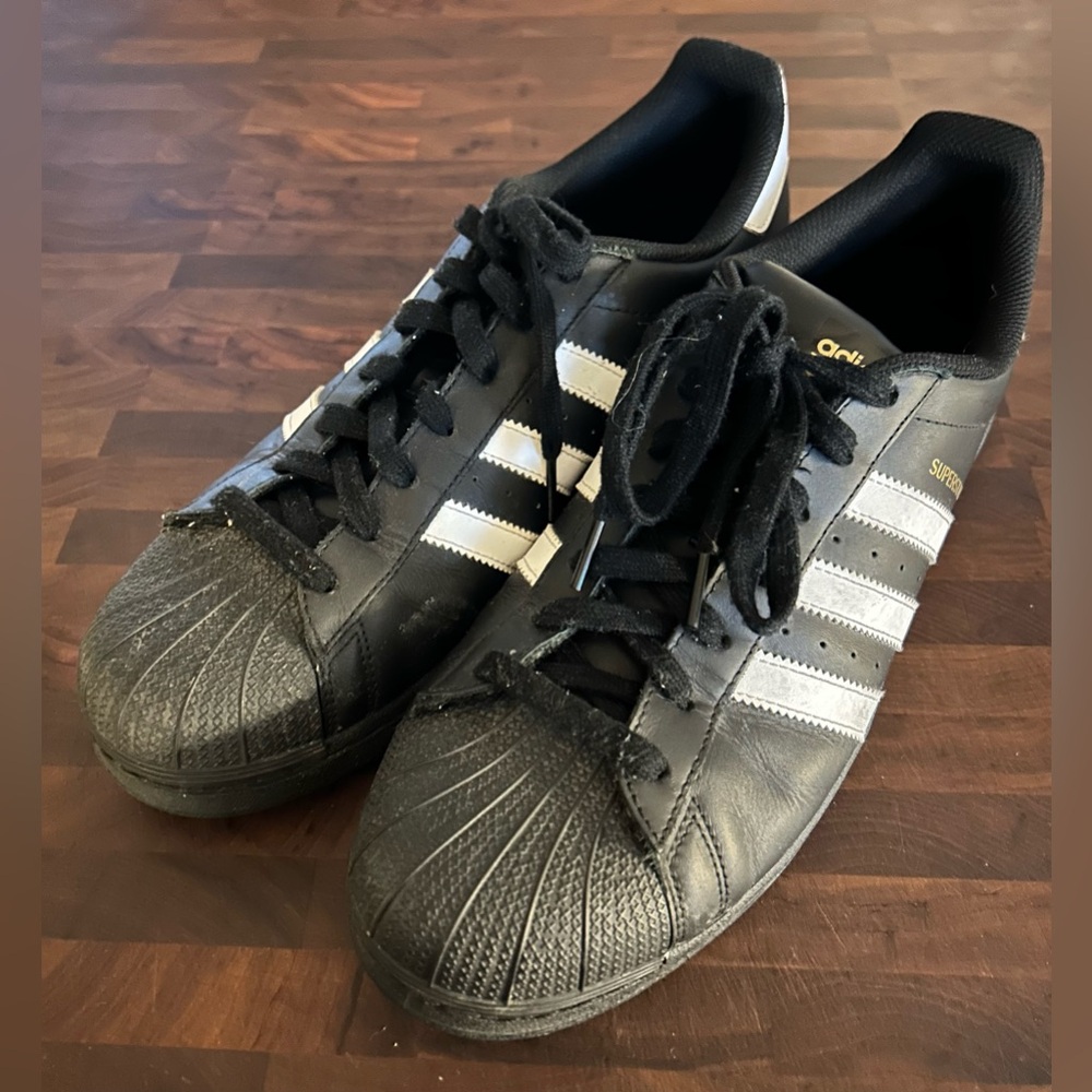 Adidas Men's Black and White Superstar Sneakers